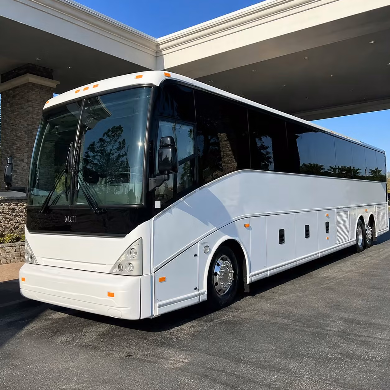 shuttle your cruise group between ted stevens airport and the port of anchorage
